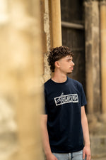 BOX SCRIPT TEE
