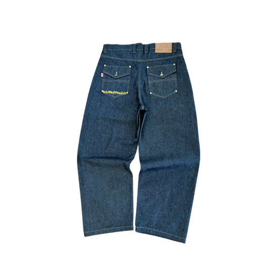 BUTTON DOWN JEANS