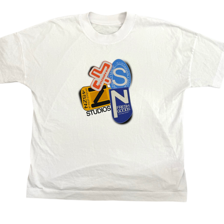 STICKER TEE